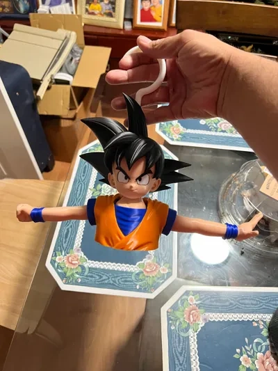 Goku Hanger view 1